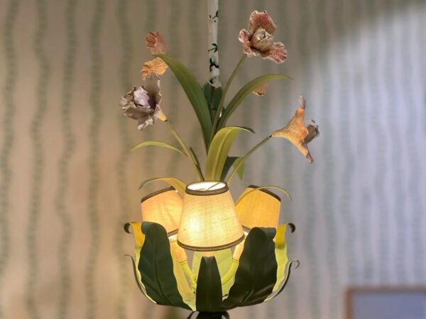 Iluminação decorativa: Lustres e luminárias de luxo para transformar sua sala