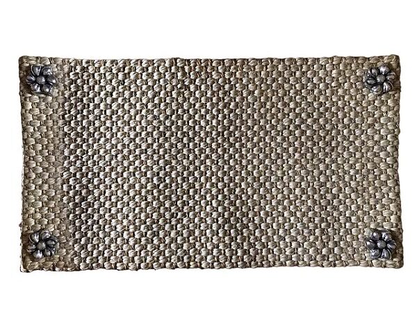 Tapetes de porta: Como dar boas-vindas com requinte e estilo