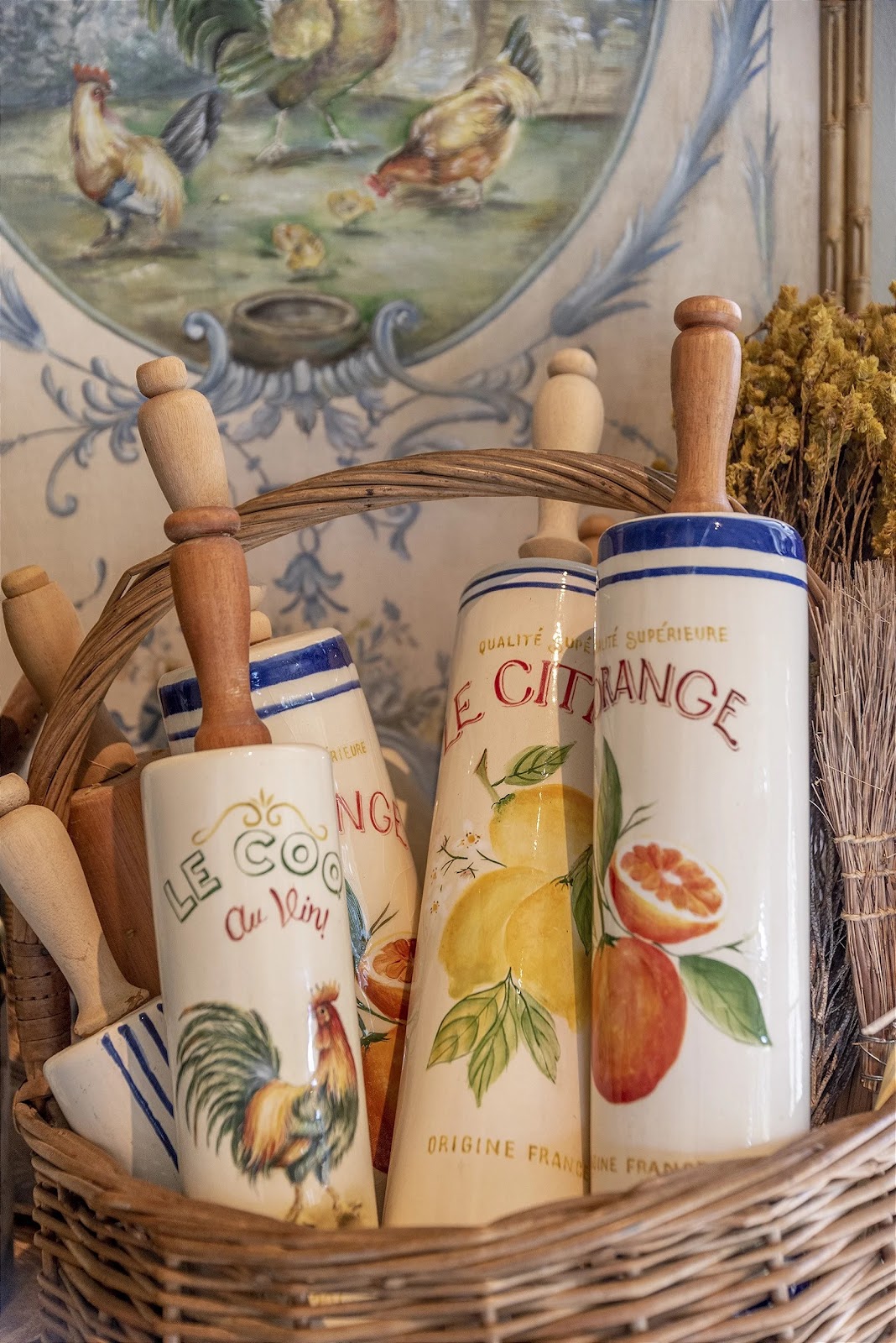 Praticidade e sofisticação: Como utilizar utensílios decorativos na cozinha